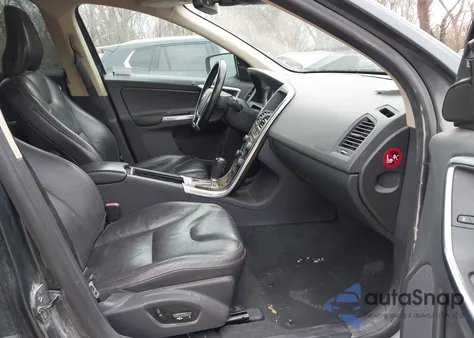 2012 Volvo Xc60 T6/T6 Platinum/T6 Premier Plus/T6 R-Design/T6 R-Design Platinum/T6 R-Design Premier Plus z USA, uszkodzony, nr VIN YV4902DZ7C2341168